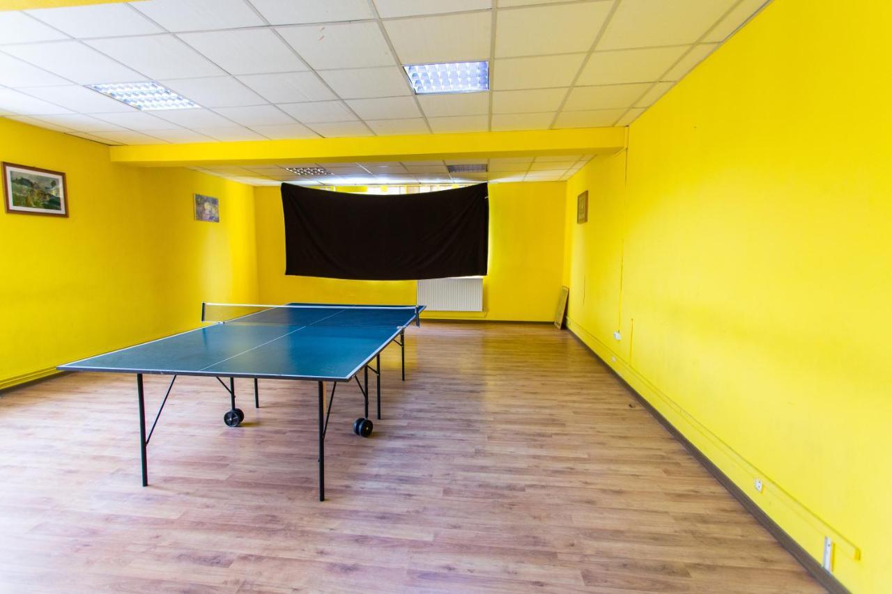 Hostel Horia Plopeni Ngoại thất bức ảnh