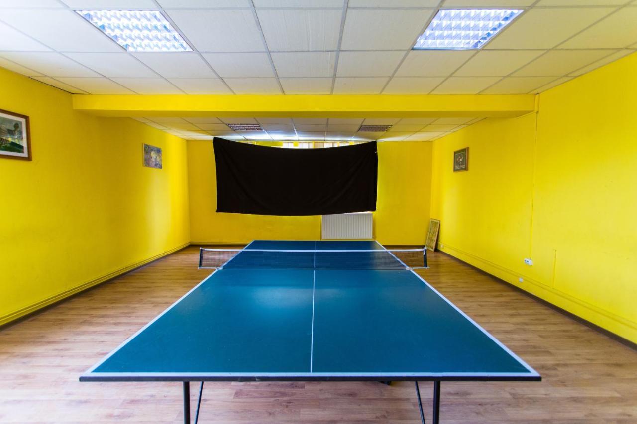 Hostel Horia Plopeni Ngoại thất bức ảnh